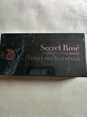 Secret Rosé Prestige Pink Shiny Lipstick - Black & Pink Box